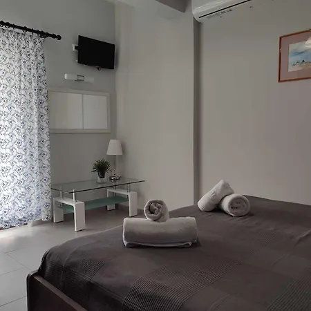 فندق Posidonio 2*