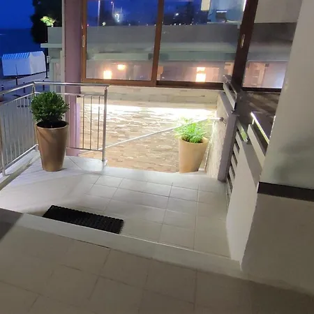 ποσειδώνιο 2*